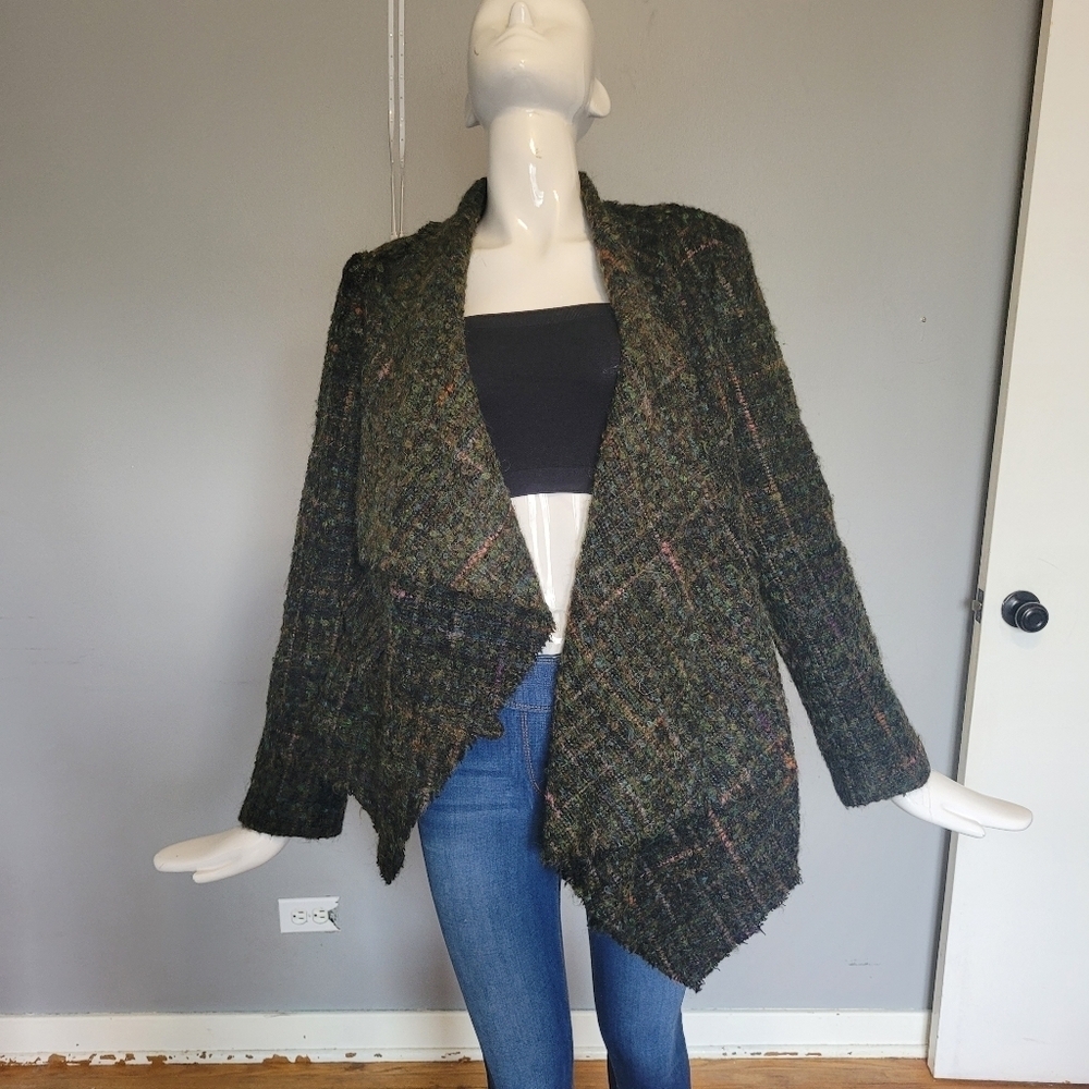 Debbie Shuchat Asymmetrical Wool Blazer, VGUC, Size 8 - Picture 3 of 11